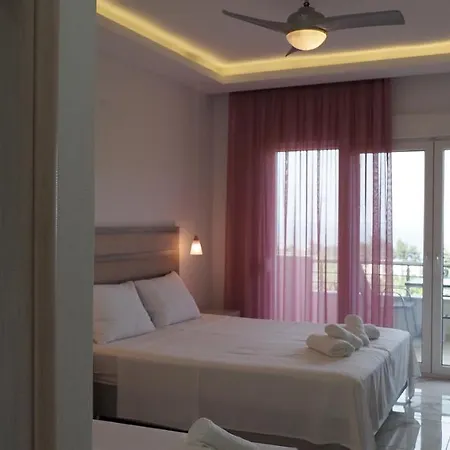 Calua Seaview Rooms Apartmanhotel 3*