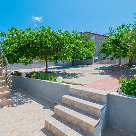 Hotel apartamentowy Valiant Sea By Travel Pro - Halkidiki