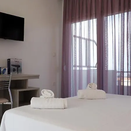 Lägenhetshotell Calua Seaview 3*